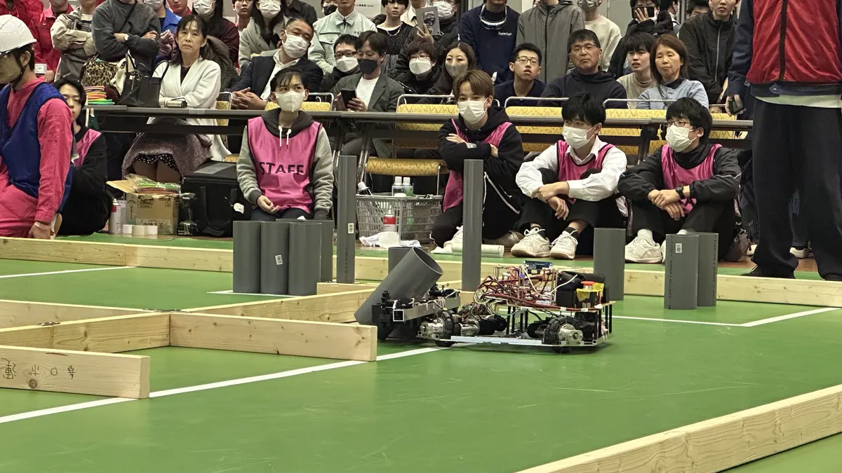 関西春ロボコン2026に出場したDRCしゃっふーのロボット